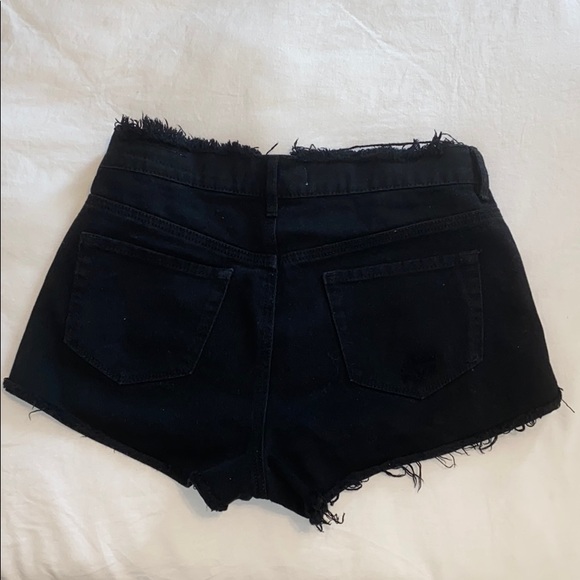 PacSun high rise black shorts - Picture 2 of 3
